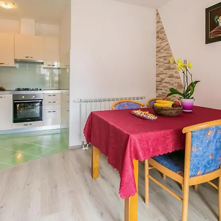 Awesome Apartment In Pula With Swimming Pool * Pula