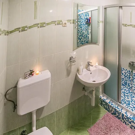 Apartamento In With Wifi Pula